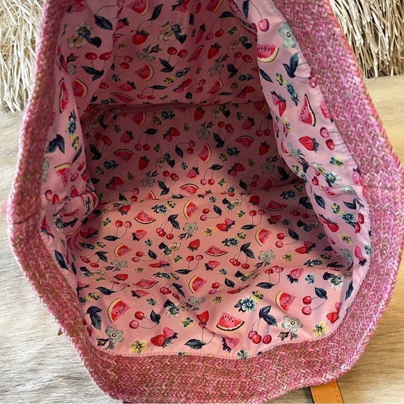 VERA BRADLEY Pink Cherry XL Front Pocket Straw Tote Hidden Bottom Embroidery - Picture 11 of 13